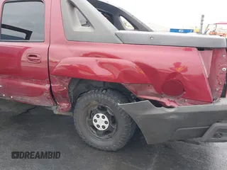 2004 Chevrolet Avalanche Z66 z VIN 3GNEC12T64G289291, wystawiony jako IAAI lot #41187923 z przebiegiem Nie podano mil oraz . Historia ofert i sprzedaży dostępna na DreamBid. Obrazek 6.