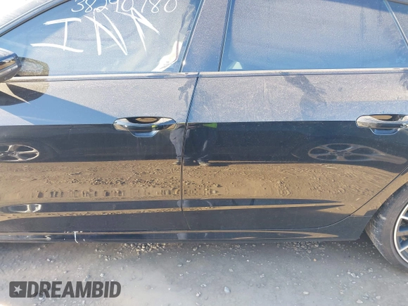 2019 Audi A7 Prestige with VIN WAUV2AF23KN092318, listed as a IAAI auction lot 38290780 with 22,949 mi miles and . Bid and sale history available at DreamBid. Image 15.