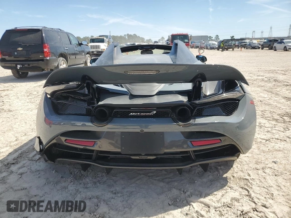 2022 McLaren 720S z VIN SBM14FCA0NW006456, wystawiony jako Copart lot #48148685 z przebiegiem 6859 mil mil oraz Szkody całkowita. Historia ofert i sprzedaży dostępna na DreamBid. Obrazek 6.