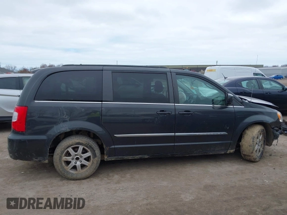 2011 Chrysler Town & Country Touring with VIN 2A4RR5DG0BR781302, listed as a IAAI auction lot 42049909 with 1 mi miles. Bid and sale history available at carsss.com. Image 14.