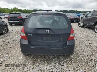 2008 Honda Fit with VIN JHMGD384X8S068090, listed as a Copart auction lot 61133985 with 177,729 mi miles and Clean title. Bid and sale history available at DreamBid. Image 6.