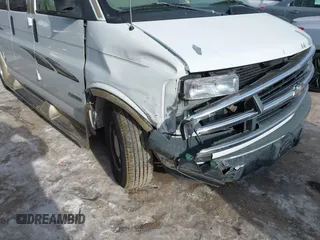 1999 Chevrolet Express with VIN 1GBFG15RXX1047502, listed as a IAAI auction lot 41379918 with 101,936 mi miles. Bid and sale history available at carsss.com. Image 6.