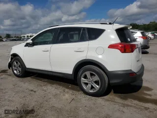 2015 Toyota RAV4 XLE with VIN JTMWFREV9FJ053896, listed as a Copart auction lot 52779985 with 115,190 mi miles and Salvage Title. Bid and sale history available at carsss.com. Image 2.