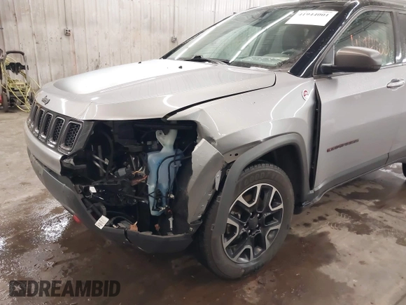 2019 Jeep Compass Trailhawk with VIN 3C4NJDDB8KT667863, listed as a IAAI auction lot 41944001 with 80,635 mi miles and . Bid and sale history available at DreamBid. Image 6.