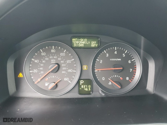 2010 Volvo V50 with VIN YV1382MW0A2543896, listed as a Copart auction lot 73605374 with 83,713 mi miles and Salvage Title. Bid and sale history available at carsss.com. Image 9.