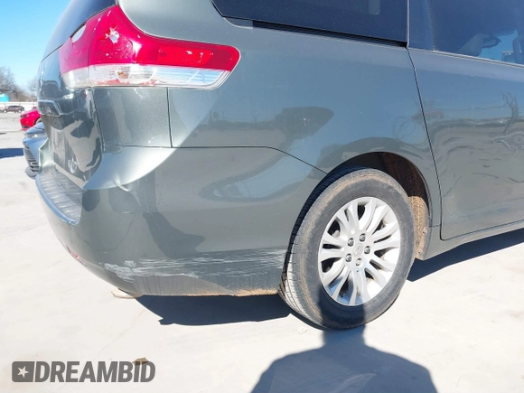 2013 Toyota Sienna XLE AAS with VIN 5TDYK3DCXDS379272, listed as a IAAI auction lot 41407282 with 240,491 mi miles and . Bid and sale history available at carsss.com. Image 17.