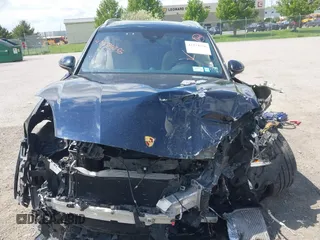 2020 Porsche Cayenne z VIN WP1AA2AYXLDA02335, wystawiony jako IAAI lot #42274256 z przebiegiem 69 113 mil mil oraz . Historia ofert i sprzedaży dostępna na DreamBid. Obrazek 12.