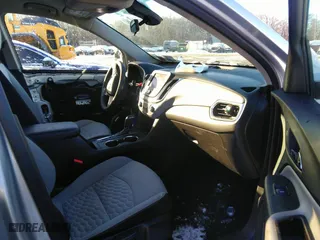 2020 Chevrolet Equinox LS with VIN 3GNAXSEV4LS695457, listed as a IAAI auction lot 38508738 with 24,916 mi miles. Bid and sale history available at carsss.com. Image 5.