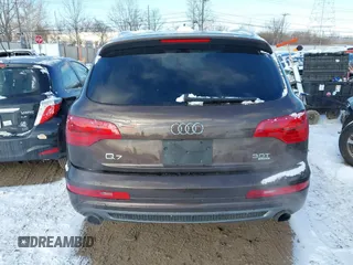 2015 Audi Q7 3.0T S line Prestige with VIN WA1DGAFE1FD017388, listed as a IAAI auction lot 41619900 with 122,420 mi miles. Bid and sale history available at carsss.com. Image 17.