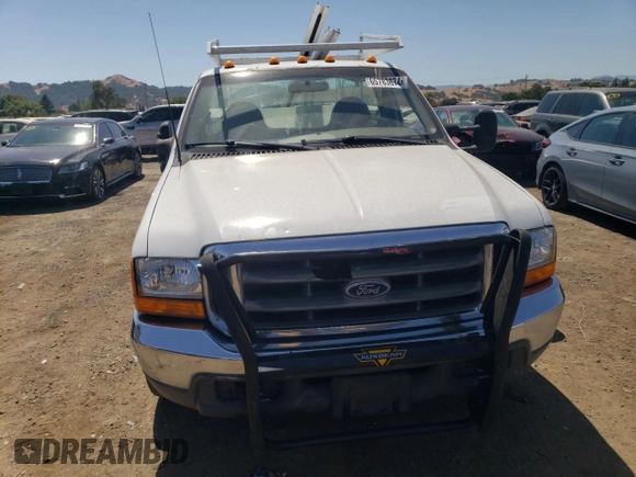 1999 Ford F-350 XL with VIN 1FDSF34F4XED15884, listed as a Copart auction lot 65783674 with 306,850 mi miles and Clean Title. Bid and sale history available at DreamBid. Image 5.