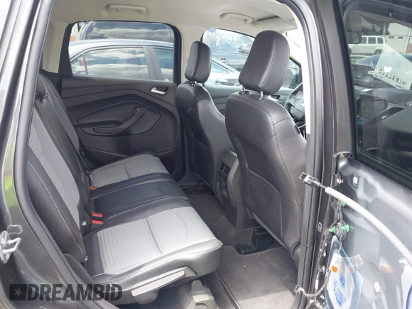 2019 Ford Escape SE z VIN 1FMCU0GD0KUB74569, wystawiony jako IAAI lot #42271476 z przebiegiem 66 335 mil mil oraz . Historia ofert i sprzedaży dostępna na DreamBid. Obrazek 8.