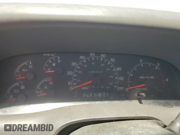 2000 Ford F-250 XL с VIN 1FTNX21F0YED32261, выставлен на аукционе Copart как лот 57243325 с пробегом 306 868 миль миль и Чистый • Clean title. История ставок и продаж доступна на DreamBid. Изображение 9.