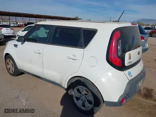 2015 Kia Soul with VIN KNDJN2A22F7155344, listed as a IAAI auction lot 41615674 with 103,011 mi miles. Bid and sale history available at carsss.com. Image 3.