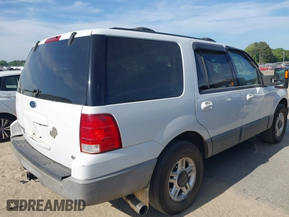 2003 Ford Expedition Special Service with VIN 1FMFU16L63LA30060, listed as a IAAI auction lot 42080566 with 178,757 mi miles. Bid and sale history available at carsss.com. Image 17.