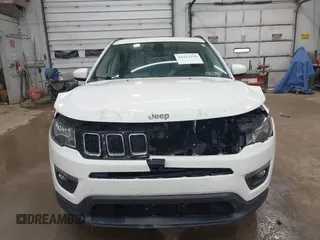2019 Jeep Compass Latitude with VIN 3C4NJCBB8KT685910, listed as a IAAI auction lot 42423224 with 70,236 mi miles and . Bid and sale history available at DreamBid. Image 12.