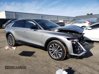 2024 Cadillac LYRIQ Sport z VIN 1GYKPTRK5RZ107588, wystawiony jako Copart lot #75906234 z przebiegiem 8 369 mil mil oraz Szkoda całkowita • Salvage title. Historia ofert i sprzedaży dostępna na DreamBid. Obrazek 4.