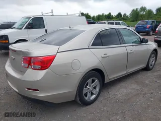 2014 Chevrolet Malibu LT with VIN 1G11C5SL0EF238752, listed as a IAAI auction lot 39969767 with 89,609 mi miles. Bid and sale history available at carsss.com. Image 4.