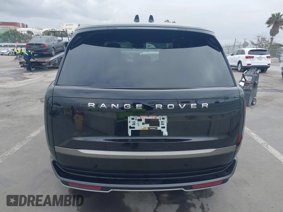 2025 Land Rover Range Rover SE z VIN SALKP9FU1SA280360, wystawiony jako IAAI lot #42067166 z przebiegiem 2 712 mil mil oraz . Historia ofert i sprzedaży dostępna na DreamBid. Obrazek 16.