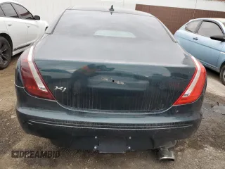 2015 Jaguar XJ with VIN SAJWA2GZ0F8V86007, listed as a Copart auction lot 82233514 with Not Provided miles and Clean Title. Bid and sale history available at carsss.com. Image 6.