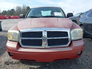 2006 Dodge Dakota SLT with VIN 1D7HE42K26S532685, listed as a IAAI auction lot 41833074 with 110,524 mi miles and . Bid and sale history available at carsss.com. Image 12.