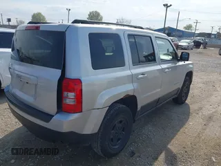 2012 Jeep Patriot Sport with VIN 1C4NJPBA4CD554141, listed as a IAAI auction lot 42119535 with 116,933 mi miles and . Bid and sale history available at DreamBid. Image 4.