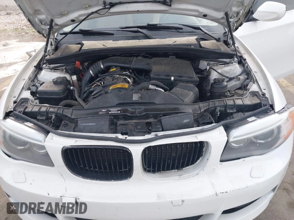 2013 BMW 1 Series 135i with VIN WBAUC9C52DVM13628, listed as a IAAI auction lot 41901475 with 113,598 mi miles and . Bid and sale history available at DreamBid. Image 10.