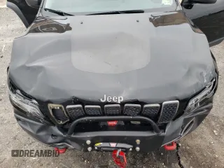2020 Jeep Cherokee Trailhawk Elite with VIN 1C4PJMBN3LD541200, listed as a Copart auction lot 72710824 with 32,336 mi miles and Salvage title. Bid and sale history available at DreamBid. Image 12.
