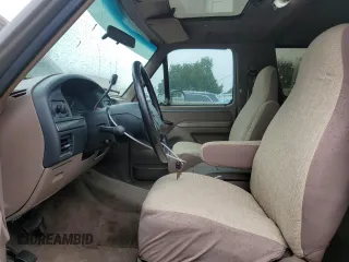1993 Ford Bronco XL с VIN 1FMEU15N9PLB03278, выставлен на аукционе Copart как лот 59325145 с пробегом 156 813 миль миль и Чистый • Clean title. История ставок и продаж доступна на DreamBid. Изображение 7.