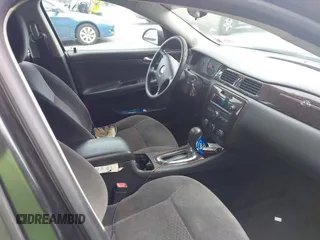 2012 Chevrolet Impala LS Fleet z VIN 2G1WF5E35C1196334, wystawiony jako IAAI lot #42585526 z przebiegiem 153 380 mil mil oraz . Historia ofert i sprzedaży dostępna na DreamBid. Obrazek 5.