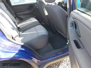 2006 Ford Escape XLS with VIN 1FMYU92Z36KC28266, listed as a IAAI auction lot 41744961 with 94,706 mi miles. Bid and sale history available at carsss.com. Image 8.
