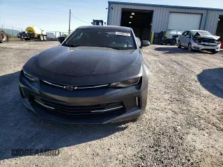 2017 Chevrolet Camaro 1LT z VIN 1G1FB1RS3H0102895, wystawiony jako Copart lot #57480575 z przebiegiem 82 766 mil mil oraz Szkoda całkowita • Salvage title. Historia ofert i sprzedaży dostępna na DreamBid. Obrazek 13.