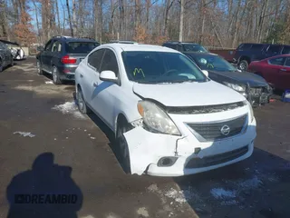 2013 Nissan Versa SV with VIN 3N1CN7AP8DL840350, listed as a IAAI auction lot 41366421 with 145,781 mi miles and . Bid and sale history available at DreamBid. Image 6.