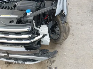 2022 Volkswagen Atlas SE with VIN 1V2HR2CAXNC556491, listed as a IAAI auction lot 41998305 with 12,310 mi miles and . Bid and sale history available at DreamBid. Image 6.