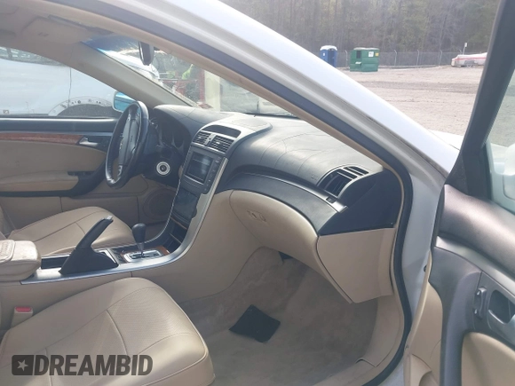 2005 Acura TL with VIN 19UUA66265A068218, listed as a IAAI auction lot 41903853 with 187,846 mi miles. Bid and sale history available at carsss.com. Image 5.