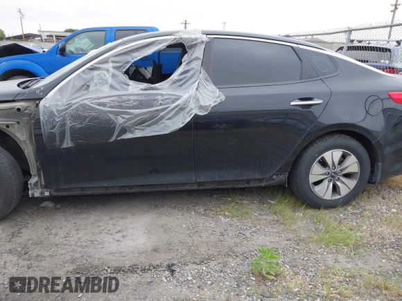 2017 Kia Optima Hybrid with VIN KNAGT4LEXH5014570, listed as a IAAI auction lot 41910017 with 126,532 mi miles. Bid and sale history available at carsss.com. Image 15.