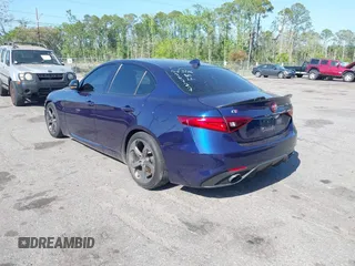 2017 Alfa Romeo Giulia Ti z VIN ZARFAECN3H7556727, wystawiony jako IAAI lot #41901444 z przebiegiem 96 678 mil mil oraz . Historia ofert i sprzedaży dostępna na DreamBid. Obrazek 3.