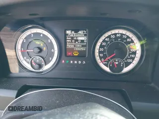 2019 Ram 1500 Tradesman z VIN 1C6RR7KT0KS508822, wystawiony jako IAAI lot #41014684 z przebiegiem 132 825 mil mil oraz . Historia ofert i sprzedaży dostępna na DreamBid. Obrazek 7.