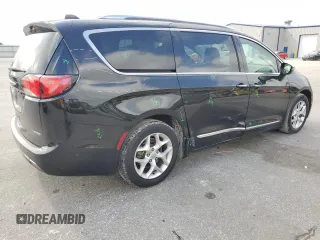 2020 Chrysler Pacifica Limited with VIN 2C4RC1GG5LR276370, listed as a Copart auction lot 61098805 with 150,700 mi miles and Salvage title. Bid and sale history available at DreamBid. Image 3.