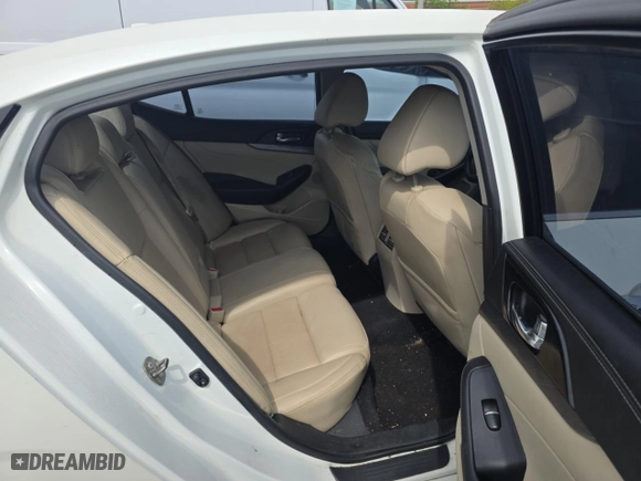 2018 Nissan Maxima SL with VIN 1N4AA6AP2JC371232, listed as a Copart auction lot 54703405 with 142,447 mi miles and Clean Title. Bid and sale history available at carsss.com. Image 6.