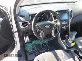 2017 Hyundai Elantra с VIN KMHD35LH3HU354747, выставлен на аукционе IAAI как лот 41763448 с пробегом 94 640 миль миль и . История ставок и продаж доступна на DreamBid. Изображение 22.