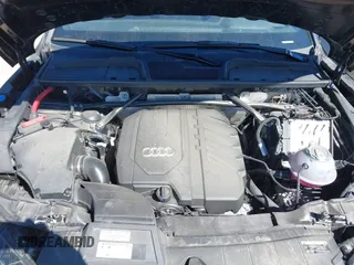 2025 Audi Q5 S line Premium z VIN WA1GAAFY7S2022643, wystawiony jako IAAI lot #41881316 z przebiegiem 8367 mil mil oraz . Historia ofert i sprzedaży dostępna na DreamBid. Obrazek 10.