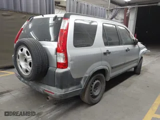 2005 Honda CR-V LX with VIN JHLRD68505C006906, listed as a IAAI auction lot 40301686 with 247,705 mi miles. Bid and sale history available at carsss.com. Image 4.
