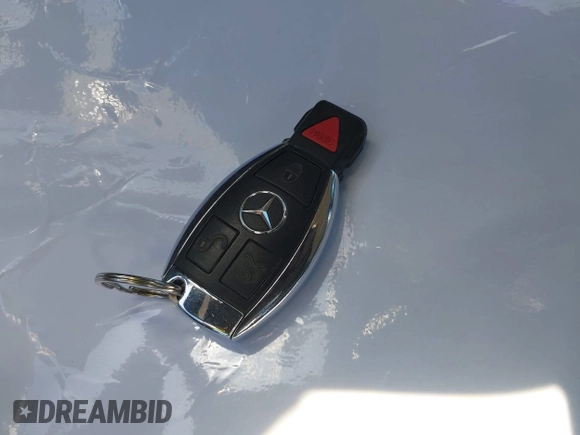 2001 Mercedes-Benz E-Class with VIN WDBJF65J81B314801, listed as a IAAI auction lot 41949755 with 254,836 mi miles. Bid and sale history available at carsss.com. Image 11.