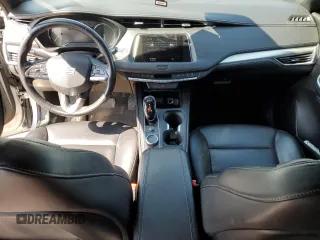 2020 Cadillac XT4 AWD Premium Luxury z VIN 1GYFZDR44LF026447, wystawiony jako Copart lot #53970785 z przebiegiem 118 035 mil mil oraz Szkody całkowita. Historia ofert i sprzedaży dostępna na DreamBid. Obrazek 8.