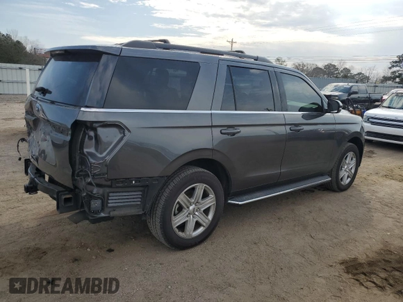 2021 Ford Expedition XLT with VIN 1FMJU1JT4MEA48533, listed as a Copart auction lot 42278425 with 65,722 mi miles and Salvage Title. Bid and sale history available at carsss.com. Image 3.