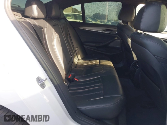 2019 BMW 5 Series 530e iPerformance with VIN WBAJA9C55KB254885, listed as a IAAI auction lot 41398164 with 62,781 mi miles. Bid and sale history available at carsss.com. Image 8.