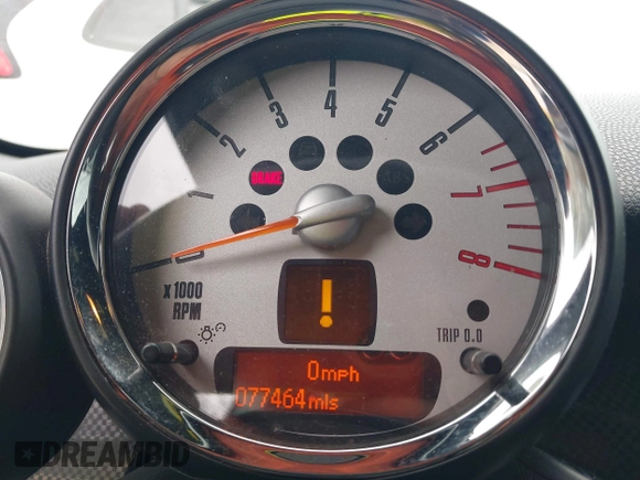 2011 MINI Convertible S с VIN WMWZP3C5XBTX84469, выставлен на аукционе IAAI как лот 41738707 с пробегом 77 464 миль миль и . История ставок и продаж доступна на DreamBid. Изображение 7.