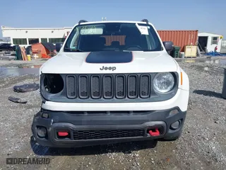 2018 Jeep Renegade Trailhawk with VIN ZACCJBCB9JPG81032, listed as a IAAI auction lot 41722934 with 178,502 mi miles. Bid and sale history available at carsss.com. Image 12.