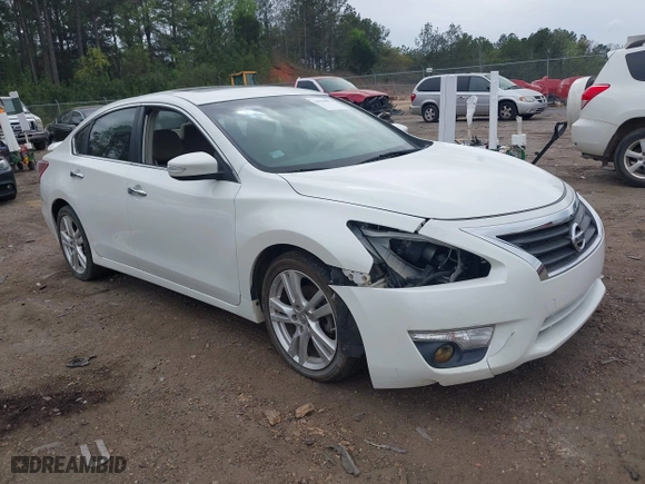 2013 Nissan Altima 3.5 SL with VIN 1N4BL3AP5DN441862, listed as a IAAI auction lot 41918971 with 196,193 mi miles. Bid and sale history available at carsss.com. Image 1.