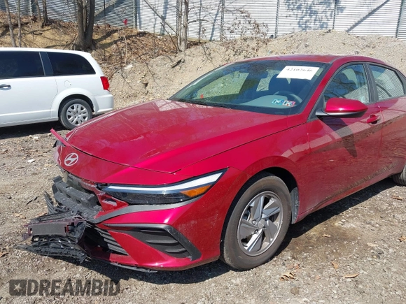 2025 Hyundai Elantra SE z VIN KMHLL4DG4SU856802, wystawiony jako IAAI lot #42102646 z przebiegiem 1 555 mil mil oraz . Historia ofert i sprzedaży dostępna na DreamBid. Obrazek 21.